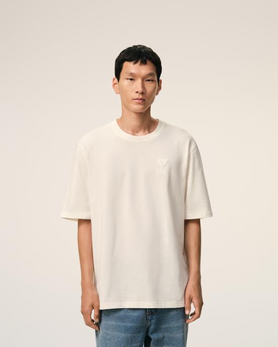 26SS 아미 화이트 코튼 드 하트 엠보스 티셔츠 UTS357 726 136 White - AMI