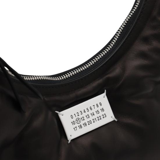 26SS 마르지엘라 글램 슬램 호보백 스몰 SB3WG0024P4300T8013 Black - MAISON MARGIELA