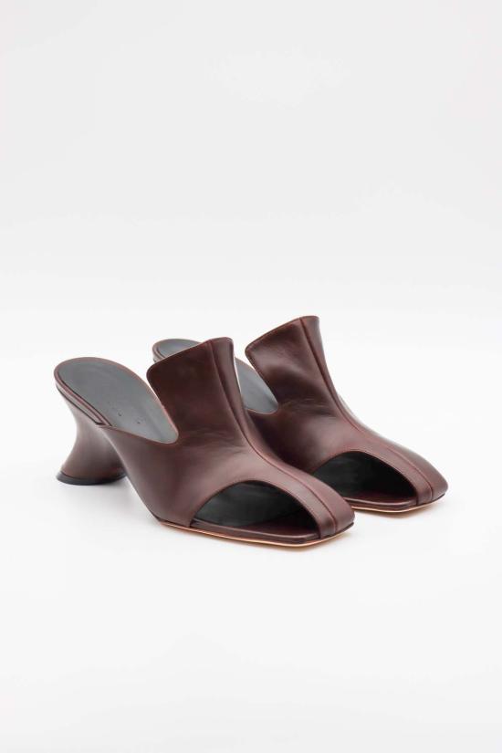  어웨이크 모드 뮬/슬리퍼 A.W.A.K.E. 모드 로저 뮬 힐 - A.W.A.K.E. MODE