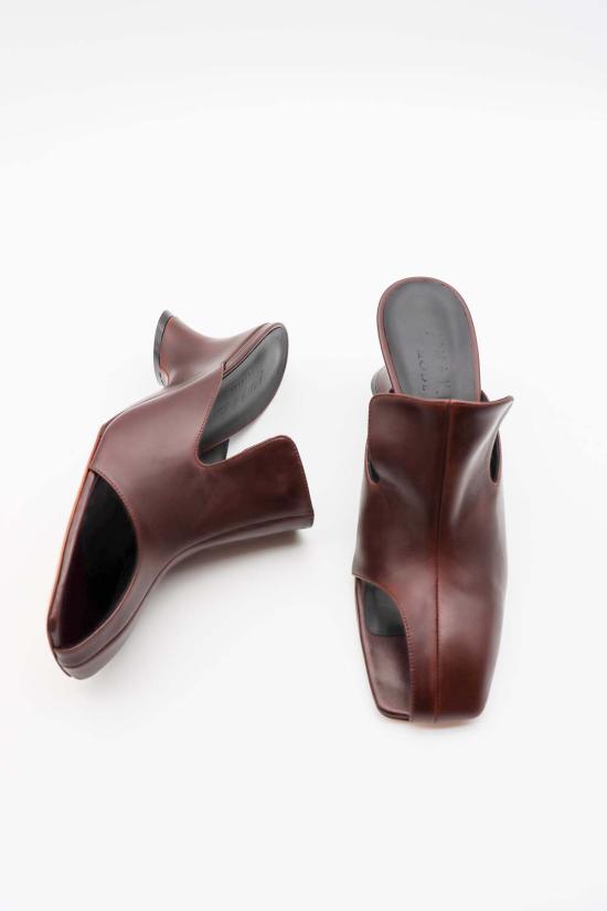  어웨이크 모드 뮬/슬리퍼 A.W.A.K.E. 모드 로저 뮬 힐 - A.W.A.K.E. MODE