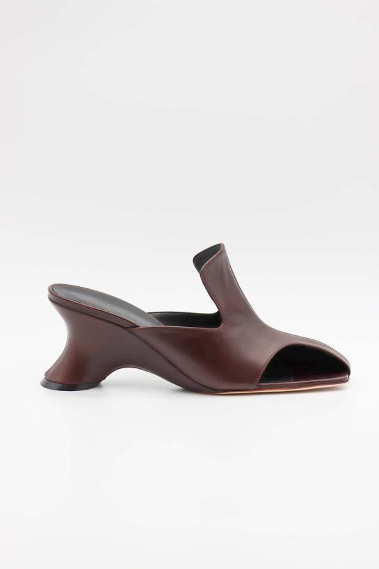  어웨이크 모드 뮬/슬리퍼 A.W.A.K.E. 모드 로저 뮬 힐