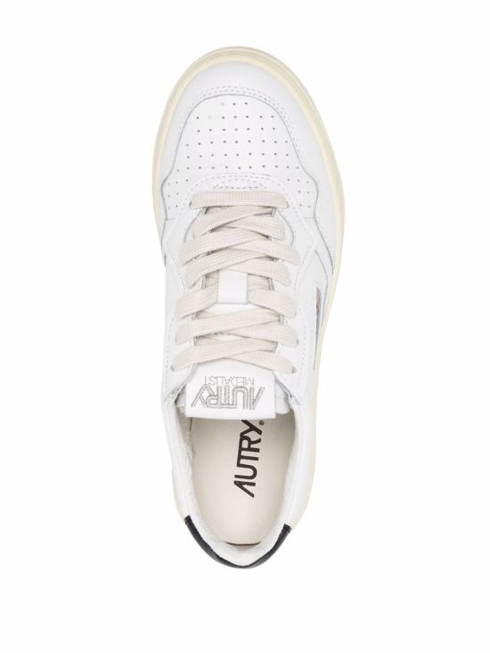 26SS 오트리 블랙 탭 메달리스트 AULW LL22 WHITE - AUTRY