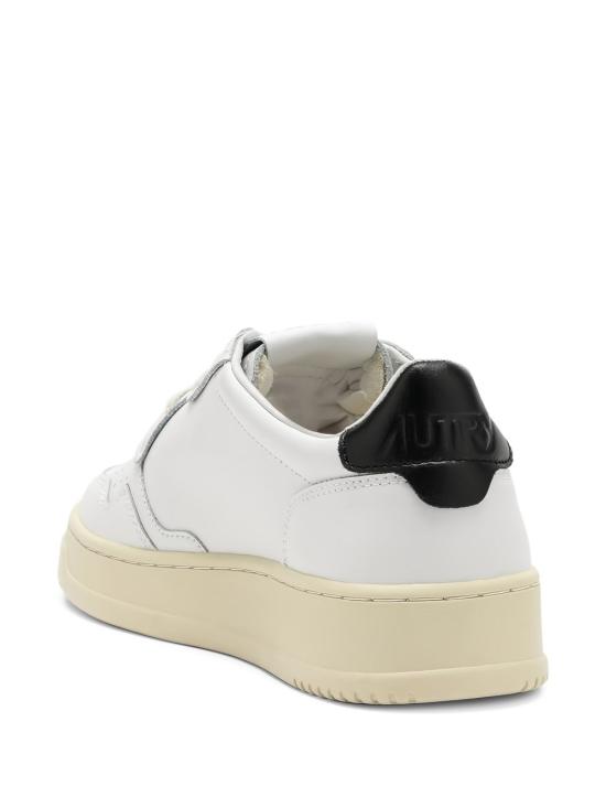 26SS 오트리 블랙 탭 메달리스트 AULW LL22 WHITE - AUTRY