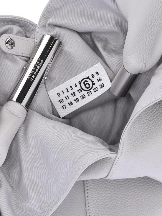 26SS MM6 메종마르지엘라 주얼 핸들 재패니즈 백 그레인 레더 SB6WD0043 P7255 T8059 Grey - MM6 MAISON MARGIELA