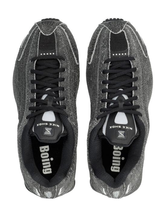 25FW 나이키 샥스 R4 스니커즈 IO4544 002 BLACK SAIL - NIKE