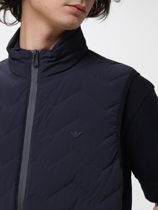 26SS 엠포리오 아르마니 베스트 EM004946AF18499 UB118 Navy - EMPORIO ARMANI