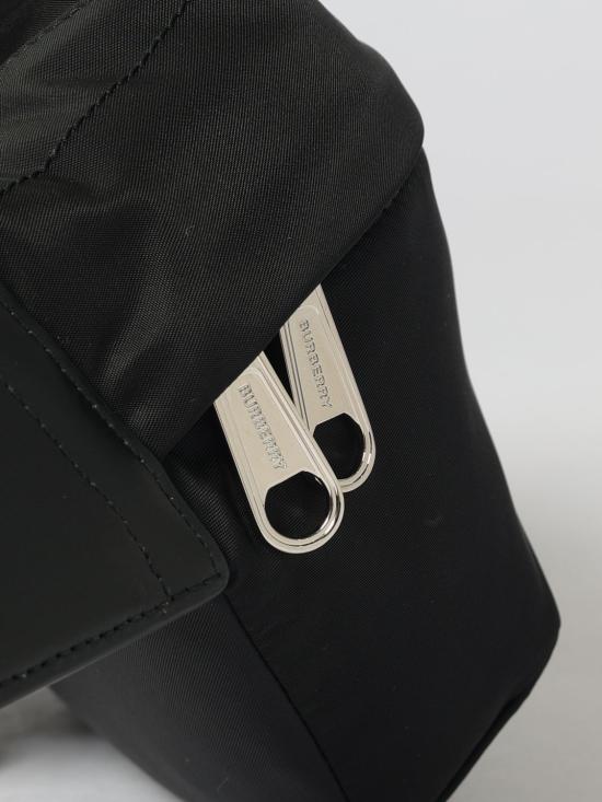 26SS 버버리 로고 프린트 나일론 쏘니 범백 8049095 Black - BURBERRY