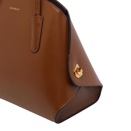 26SS 코치넬리 토트백 E1 U7K 18 02 01W11 Brown - COCCINELLE