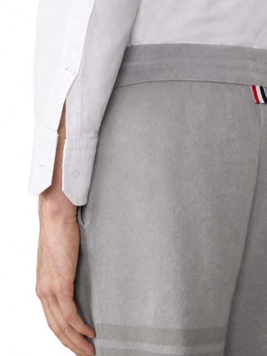 26SS 톰브라운 솔리드 루프백 오버다이 4바 스웨트팬츠 MJQ243AJ0007 055 LT GREY - THOM BROWNE