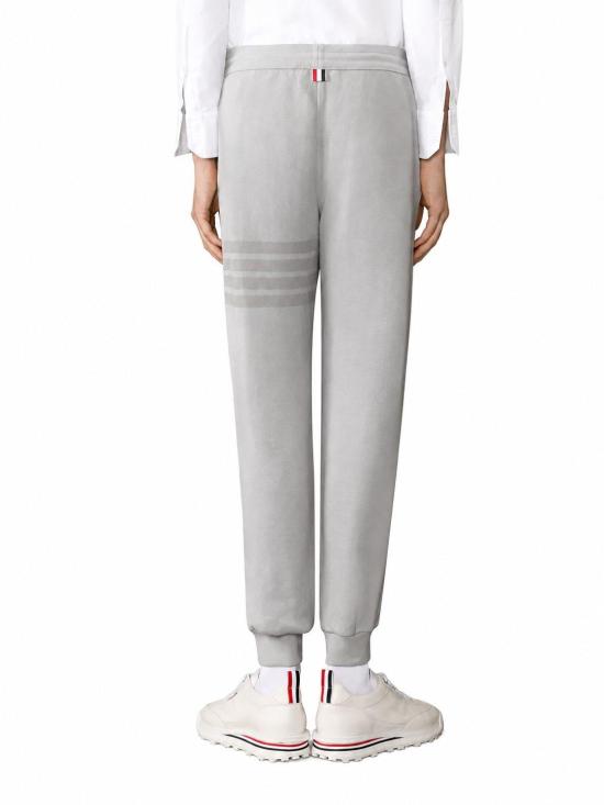 26SS 톰브라운 솔리드 루프백 오버다이 4바 스웨트팬츠 MJQ243AJ0007 055 LT GREY - THOM BROWNE