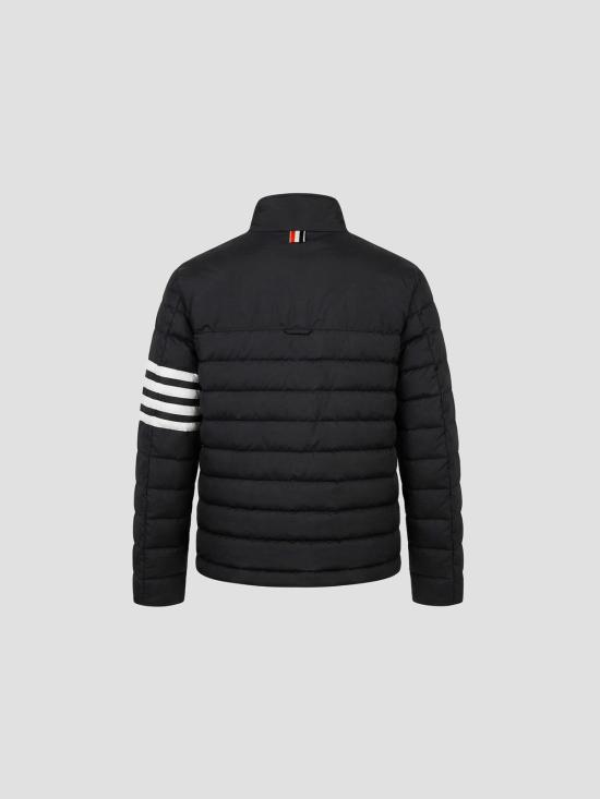 26SS 톰브라운 샤이니 립스탑 라이트웨이트 다운 필 4바 재킷 MJD136XF1095 001 BLACK - THOM BROWNE
