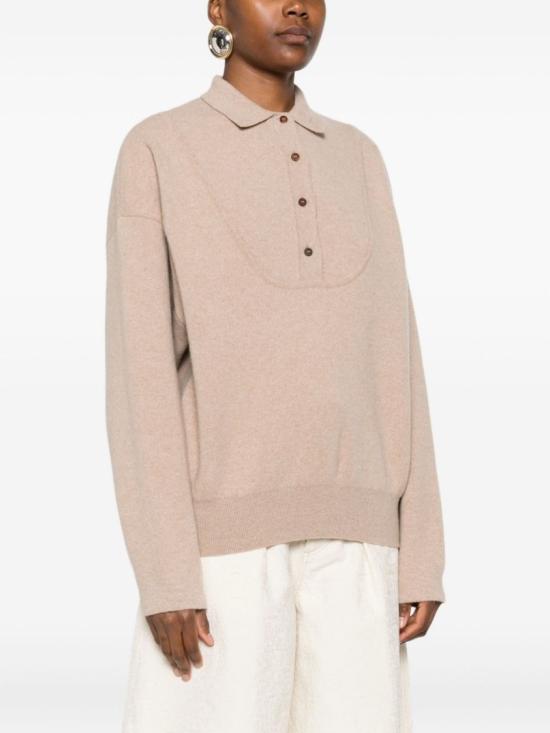25FW 자크뮈스 팔로네 바뢰즈 폴로 스웨터 SWW00623 AK00276 150 Neutrals - JACQUEMUS