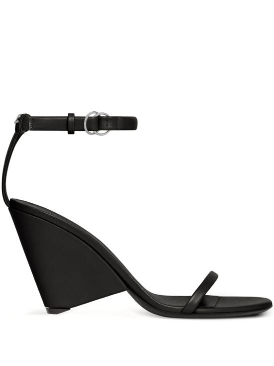 25SS 쿠레쥬 샌들 225SSD038AG0030 9999 Black