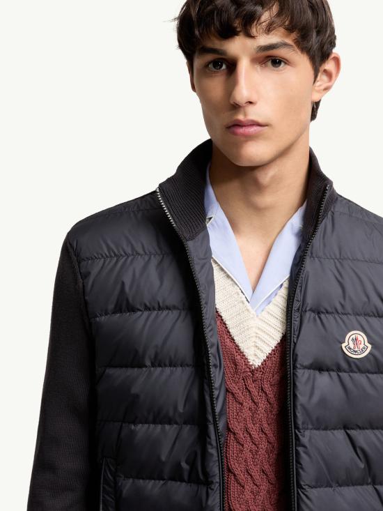 26SS 몽클레어 스웨터 L10919B00020M1115 77D Blue - MONCLER