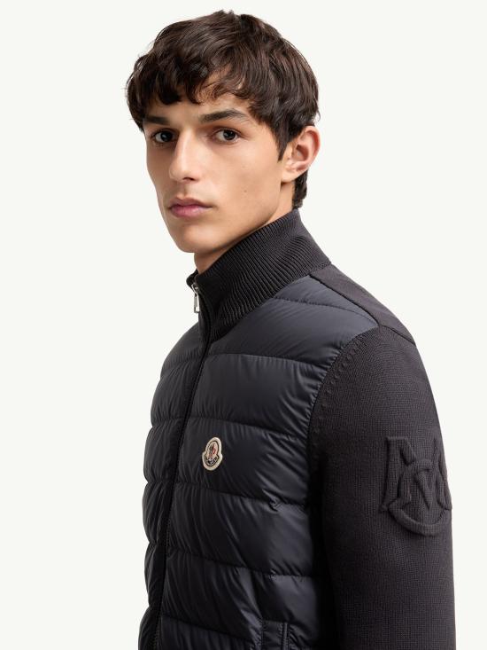 26SS 몽클레어 스웨터 L10919B00020M1115 77D Blue - MONCLER