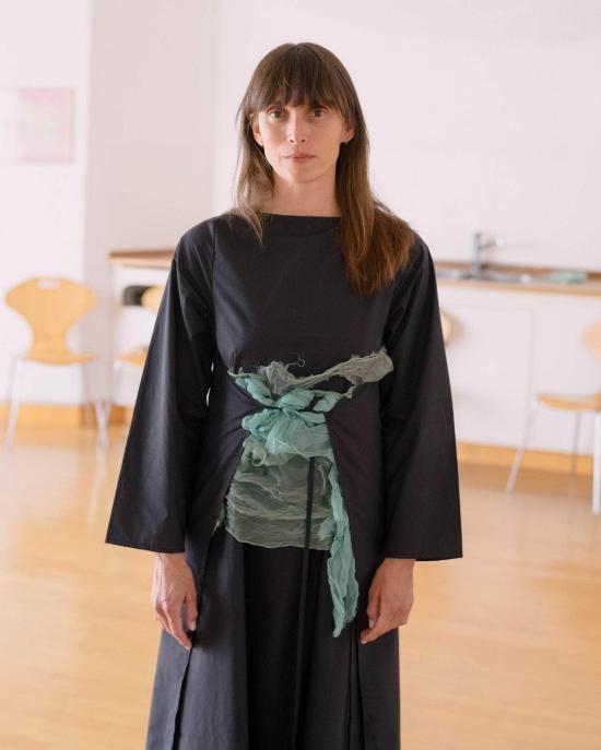  베이스레인지 롱 원피스 덱티 긴팔 드레스 블랙 - BASERANGE