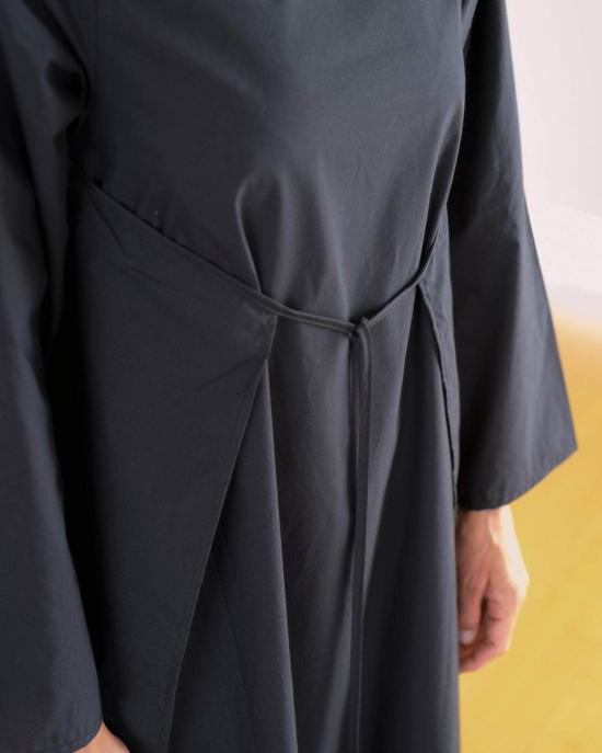  베이스레인지 롱 원피스 덱티 긴팔 드레스 블랙 - BASERANGE