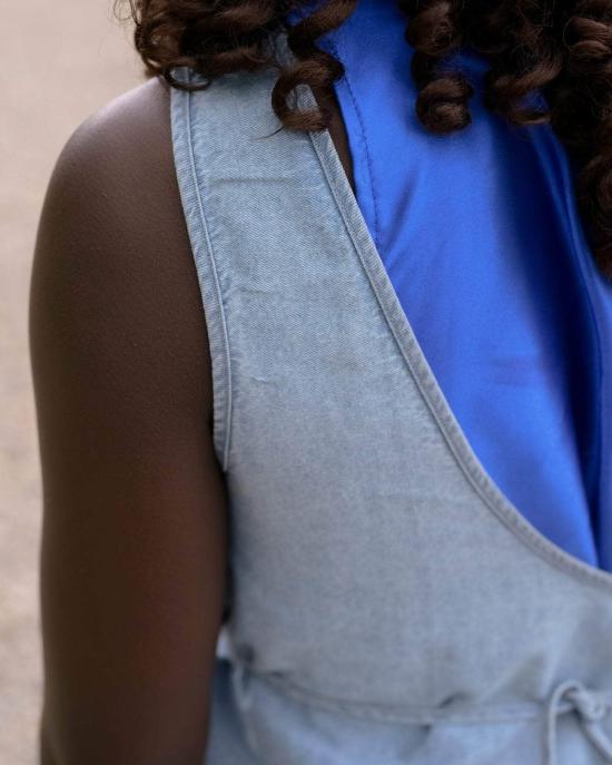  베이스레인지 블라우스 아이 탑 라이트 블루 워시 - BASERANGE