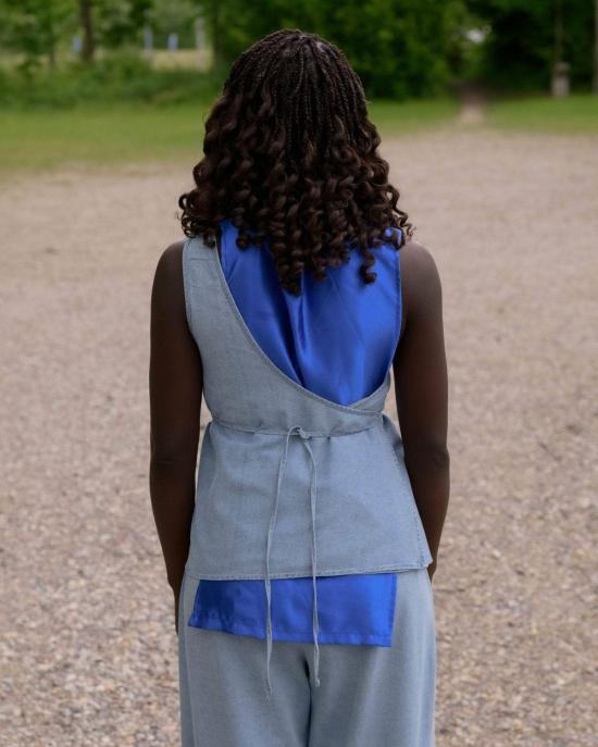  베이스레인지 블라우스 아이 탑 라이트 블루 워시 - BASERANGE