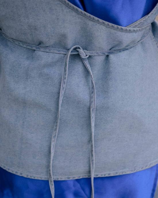  베이스레인지 블라우스 아이 탑 라이트 블루 워시 - BASERANGE