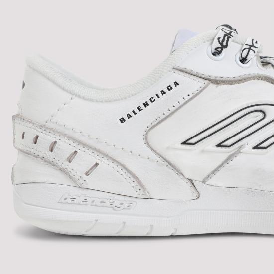 26SS 발렌시아가 햄튼스 미디움 원 아웃 스니커즈 841763 WCURS 9000 WHITE - BALENCIAGA