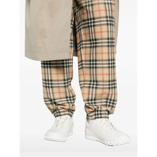 26SS 버버리 트레이닝/조거 팬츠 8119036 RONNIE DEG B9368 NEUTRALS BLACK - BURBERRY