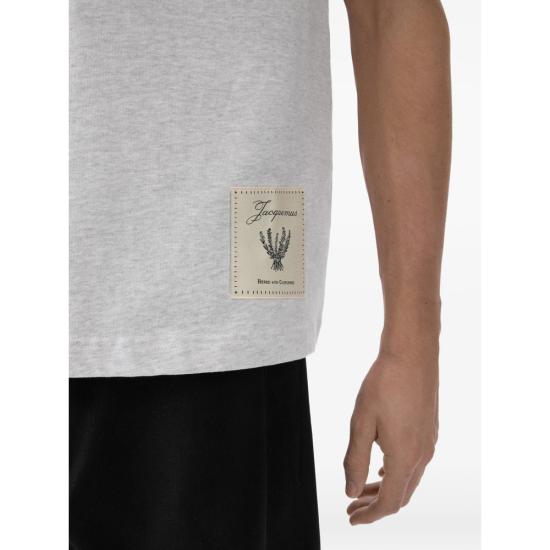 26SS 자크뮈스 반팔 티셔츠 TSM00624 AJ00045 9CI GREY - JACQUEMUS