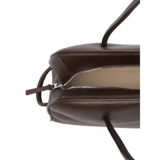 26SS 자크뮈스 투리스모 소프트 볼링백 BAU00417 AC03A03 880 BROWN - JACQUEMUS