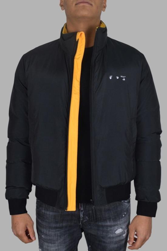  오프화이트 자켓 양면으로 착용 가능한 패딩 재킷, 대조적인 디자인 요소 - OFF WHITE