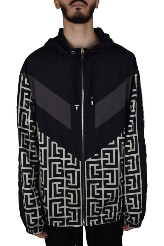  발망 자켓 모노그램 자수가 새겨진 나일론 방풍 재킷 (드로스트링 후드 포함) - BALMAIN