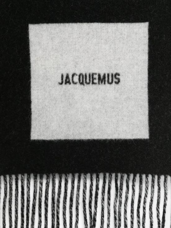 26SS 자크뮈스 롱드 카레 울 머플러 ACU00579AOT4044 90 MUTIBLACK - JACQUEMUS