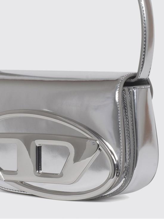 26SS 디젤 1DR 숄더백 인 미러드 레더 X08396PS202 H0535 Silver - DIESEL