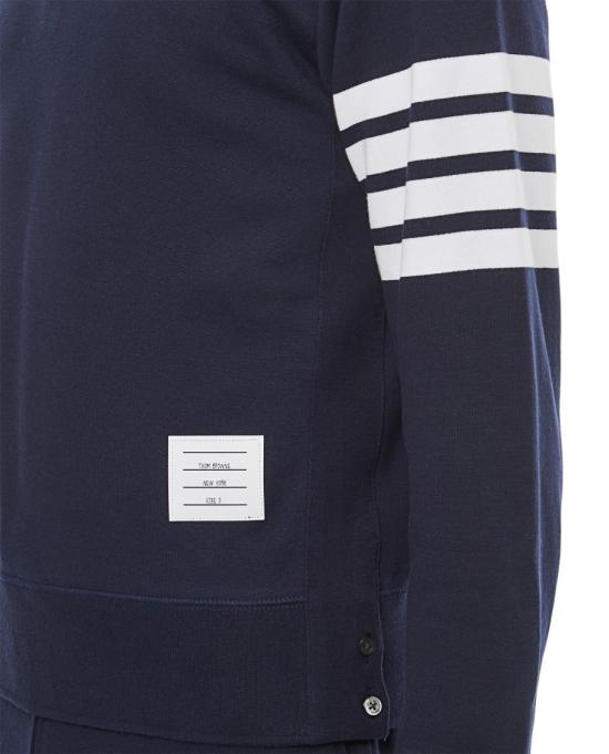  톰브라운 로고 패치 엔지니어드 4바 스웨트셔츠 MJT021H00535461 Blue - THOM BROWNE
