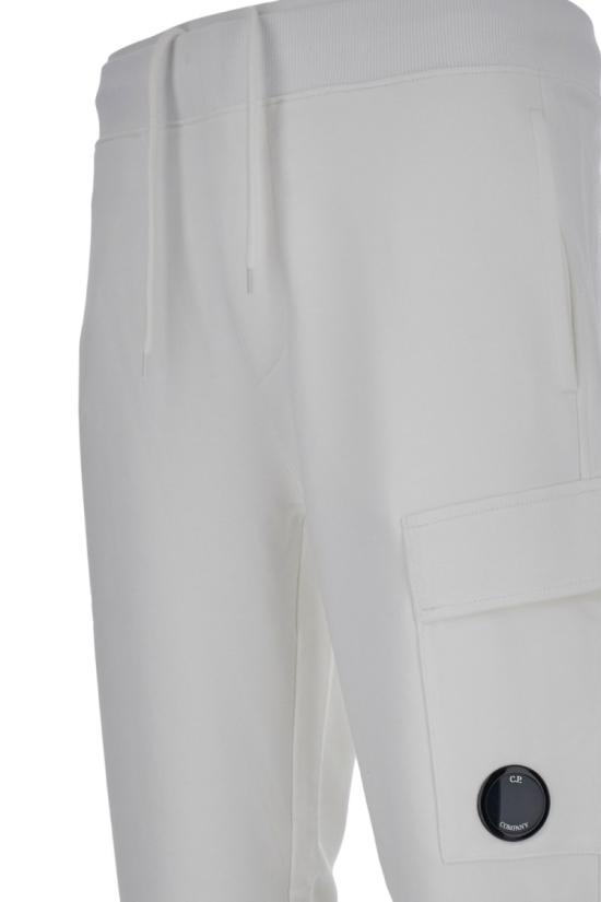  씨피 컴퍼니 다이애그널 레이즈드 플리스 카고 렌즈 스웨트팬츠 RCCMSP717A005086W103 White - C.P. COMPANY