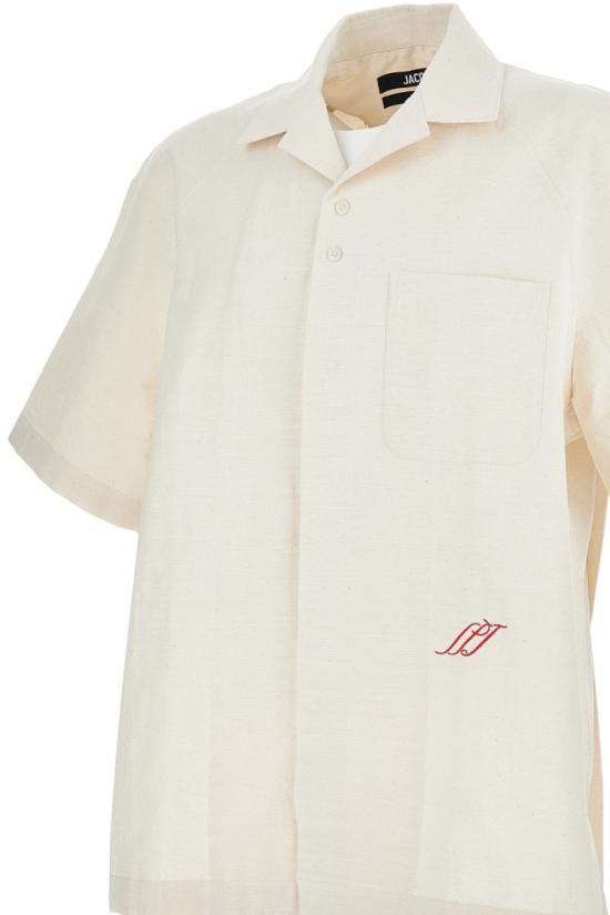 26SS 자크뮈스 반팔 셔츠 SHM00573AW00731110 Neutrals - JACQUEMUS