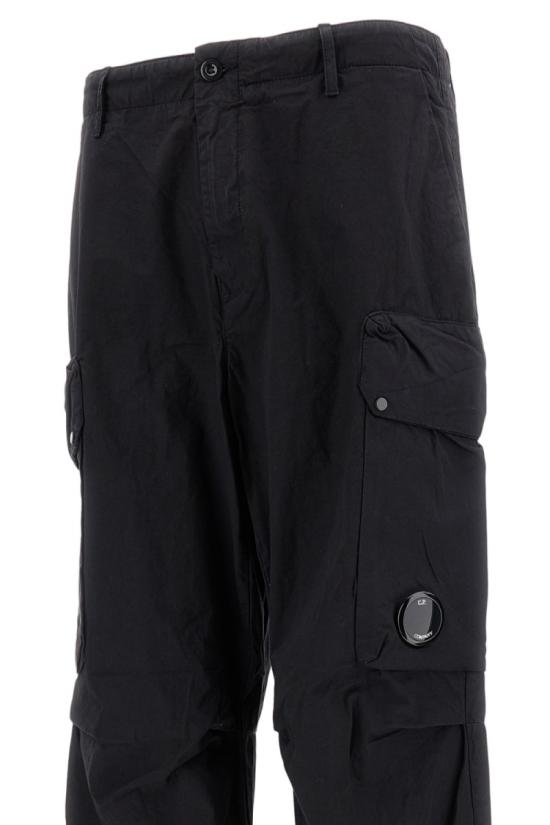 26SS 씨피 컴퍼니 마이크로 랩스 박시 카고 렌즈 팬츠 20CMPA128A110325G999 Black - C.P. COMPANY