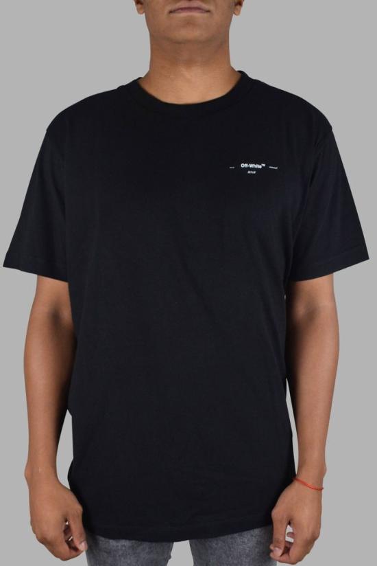  오프화이트 반팔 티셔츠 시그니처 로고가 새겨진 블랙 크루넥 티셔츠 - OFF WHITE