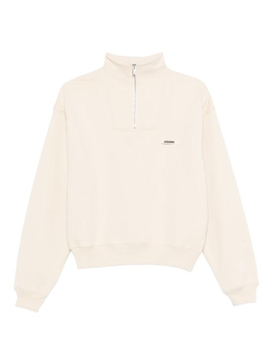 26SS 자크뮈스 그로그랭 지퍼 롤넥 스웨트 셔츠 SSW00210AJ00174 130 Beige