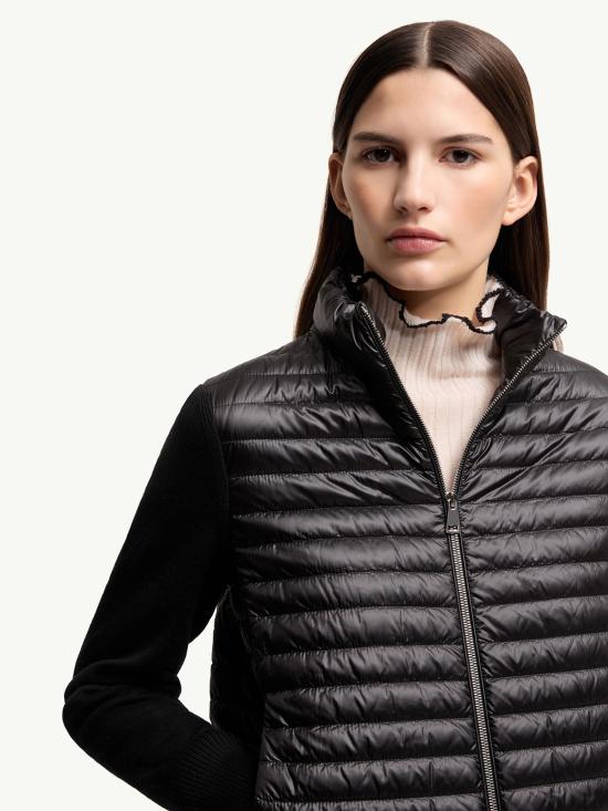 26SS 몽클레어 스웨터 L10939B00032M1131 999 Black - MONCLER