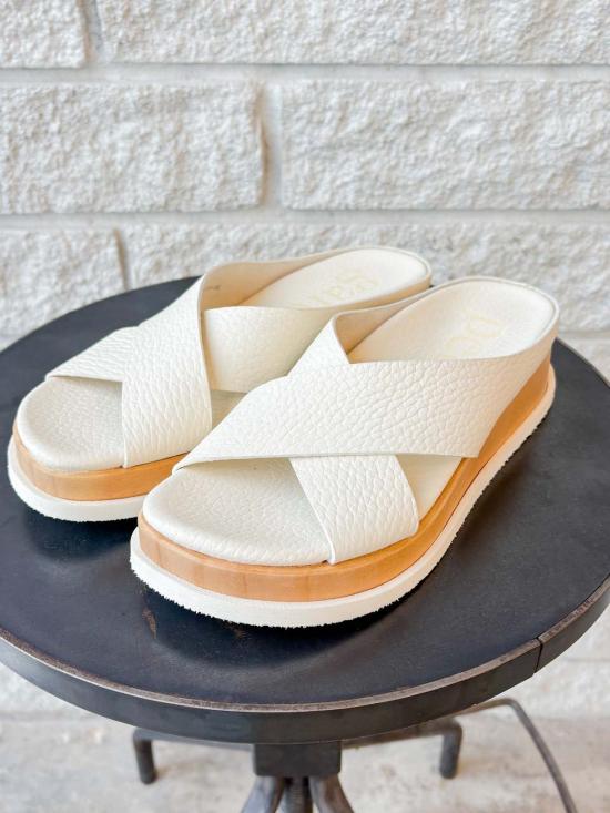  페드로 가르시아 샌들 부르마  크림 세르보