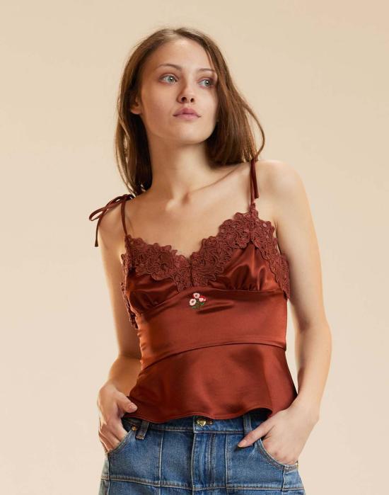  신시아 로리 민소매 티셔츠 신시아 로울리 가르보 레이스 슬립 탑 러스트