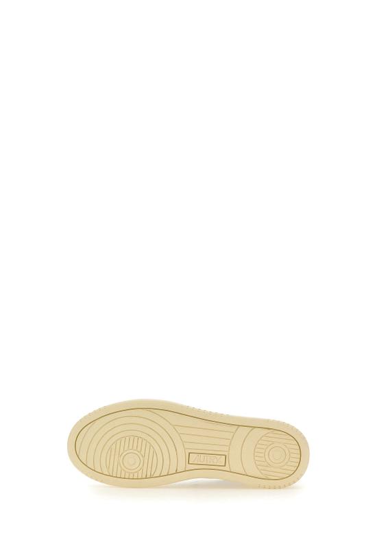 26SS 오트리 메달리스트 로우 스니커즈 AULW LL08 White - AUTRY