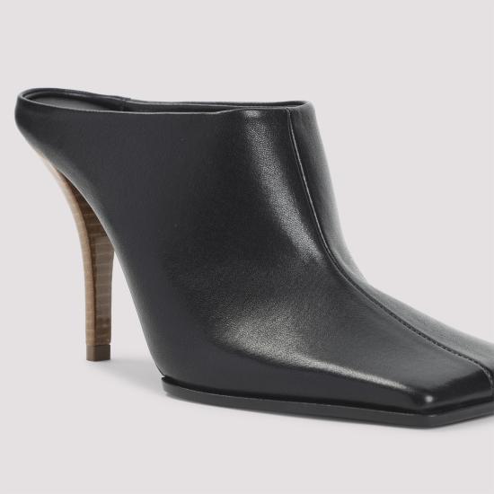 26SS 알라이아 뮬/슬리퍼 AA3M2015I106 999 NOIR - ALAIA