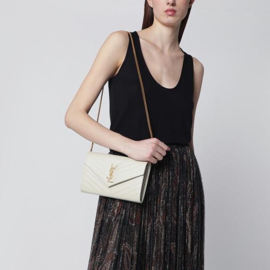 26SS 생로랑 레더 카산드라 체인 월렛 377828BOW01 Beige - SAINT LAURENT