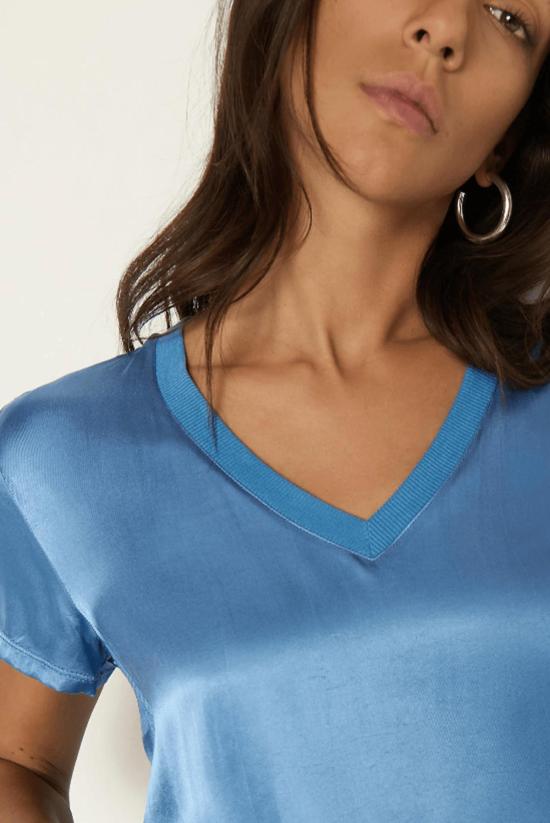  네이션 리미티드 반팔 티셔츠 6월 V넥 티셔츠 - NATION LTD