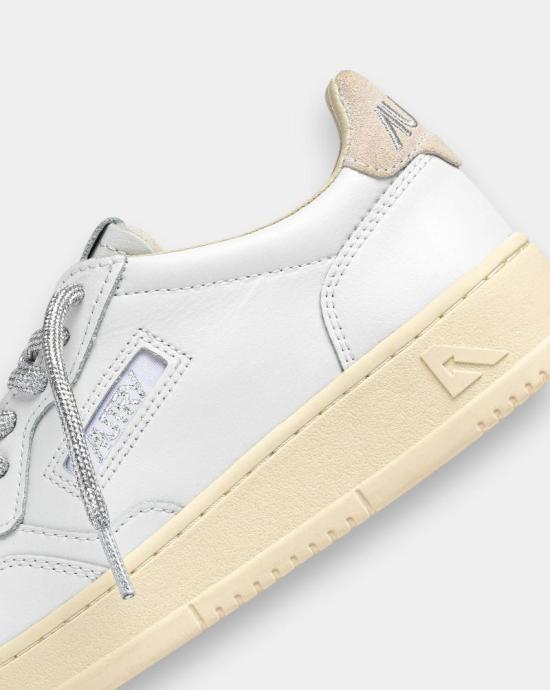 26SS 오트리 메달리스트 로우 스니커즈 AULW SW02 WTH SILV White - AUTRY