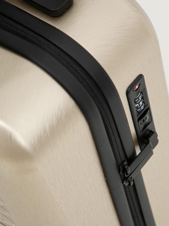 26SS 알마니 캐리어 XW002233AF21472 F1020 Gold - ARMANI