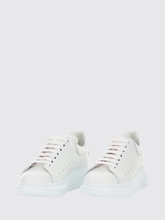 26SS 알렉산더 맥퀸 오버사이즈드 스니커즈 553770WIAIG 9007 White - ALEXANDER MCQUEEN