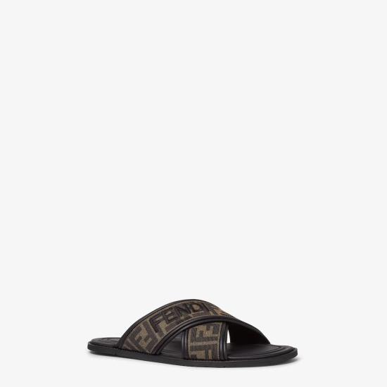 26SS 펜디 샌들 7X1548AJZEF0R7R Brown - FENDI