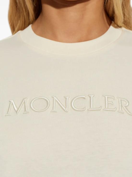 26SS 몽클레어 반팔 티셔츠 L1 093 8C000 21 89AUO 037 WHITE - MONCLER